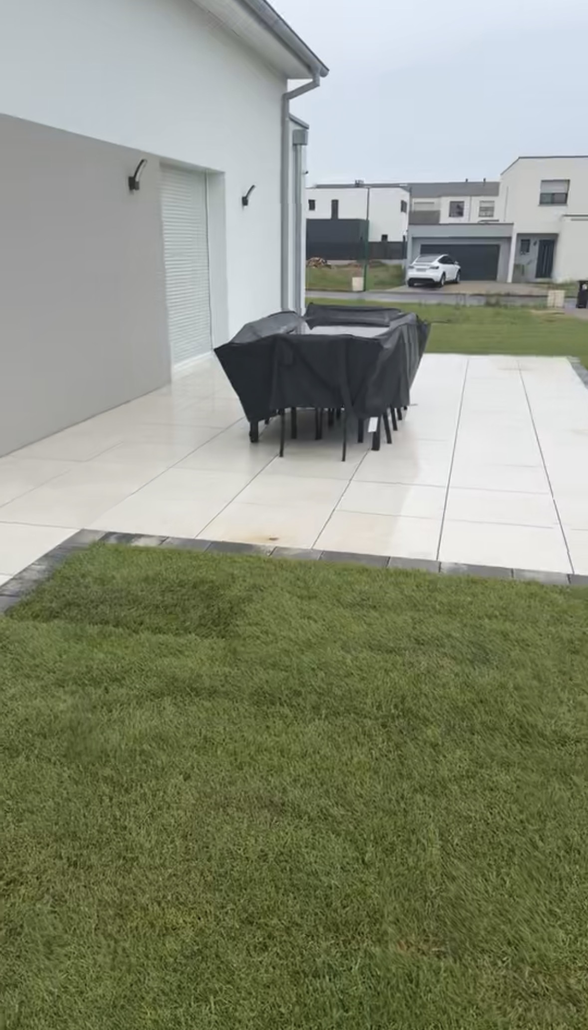 Réalisation Infini Paysage - terrasse et pelouse à Kingersheim